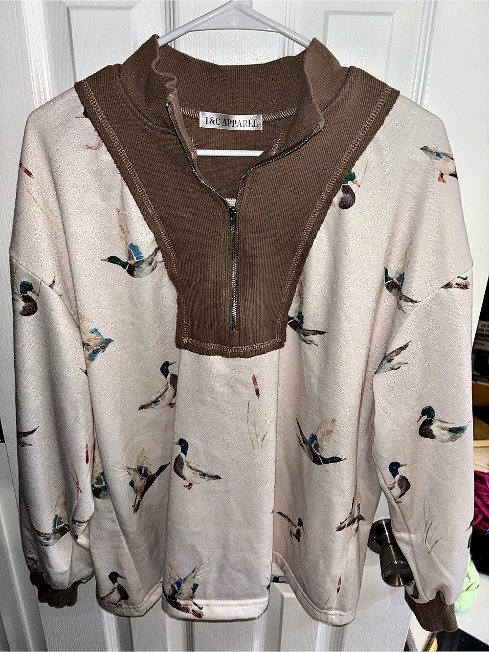 Mallard duck pullover super cute